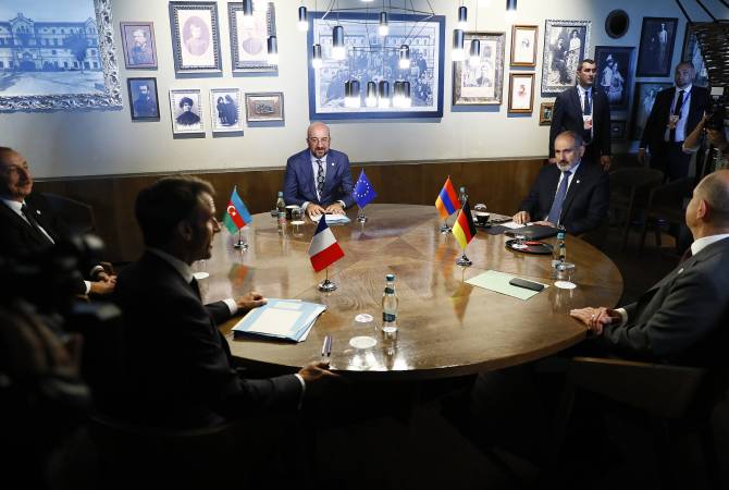 Aliyev beşli zirveye katılmıyor